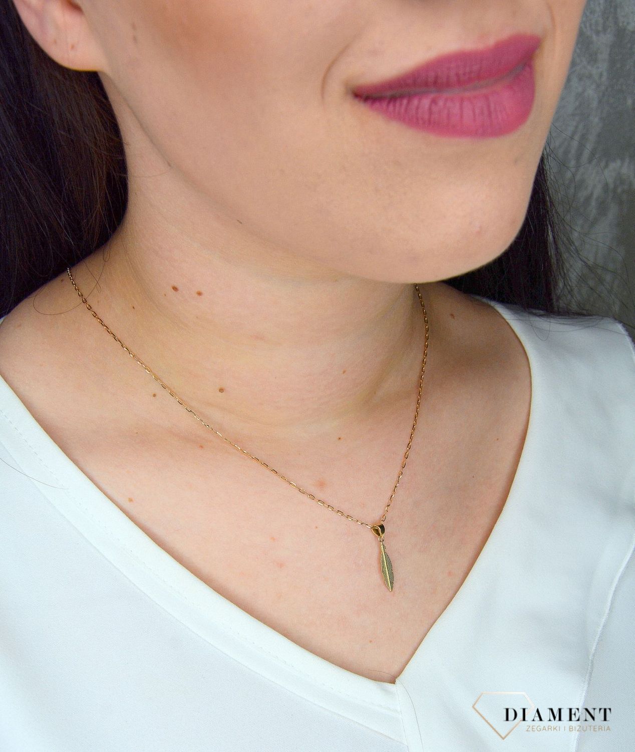 Złota zawieszka 333 piórko ZA 4655 333.jpg